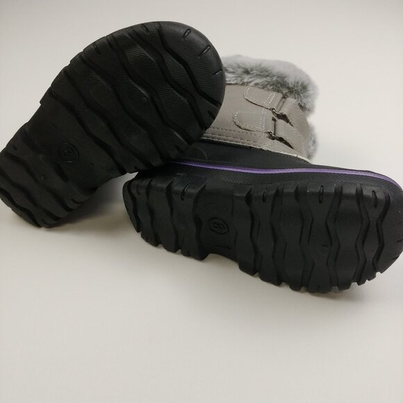 Joe Fresh Faux-Fur Winter Boots size 8 - Picture 5 of 11